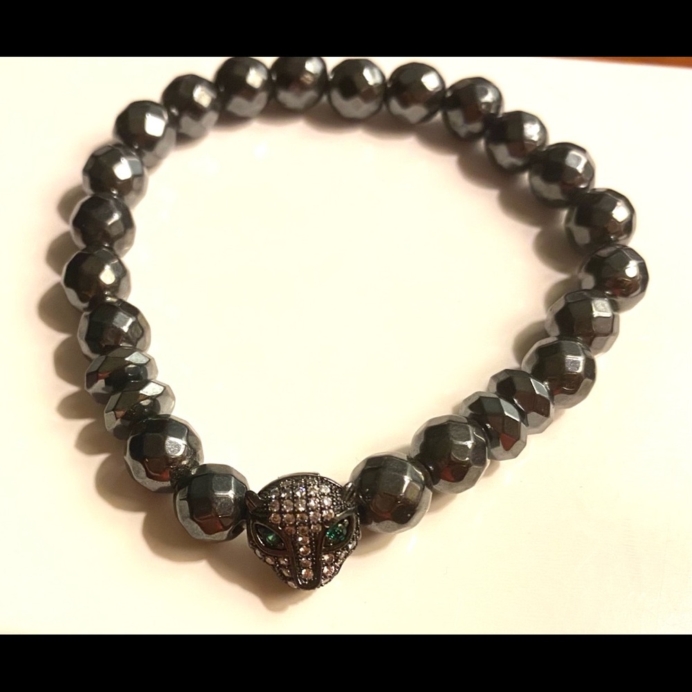 HEMATITE Beads Bracelet Green Eyed Cougar - Picture 8 of 13